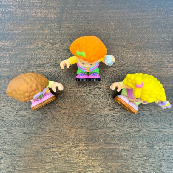 Fisher Price Little People Camping Figures Sarah Lynn, Maggie, Elena 2007 Picnic - Picture 3 of 13